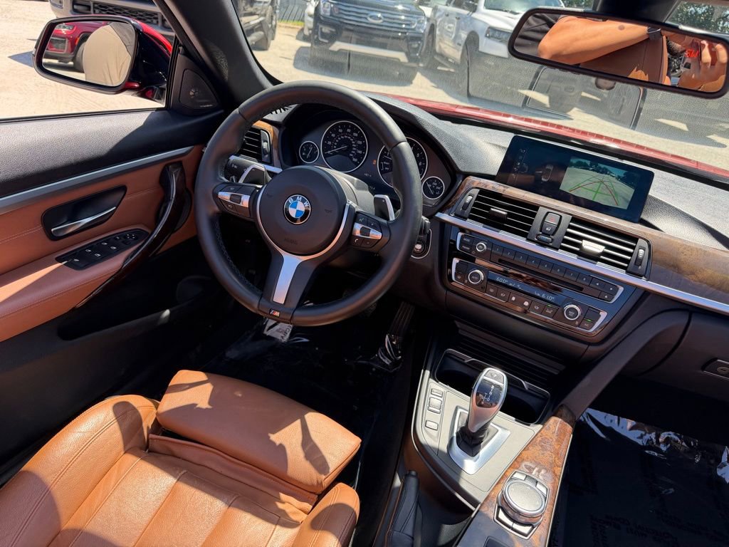 Used 2017 BMW 430i Convertible image 19