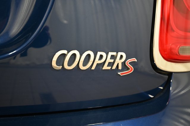 Used 2018 MINI Cooper S image 19