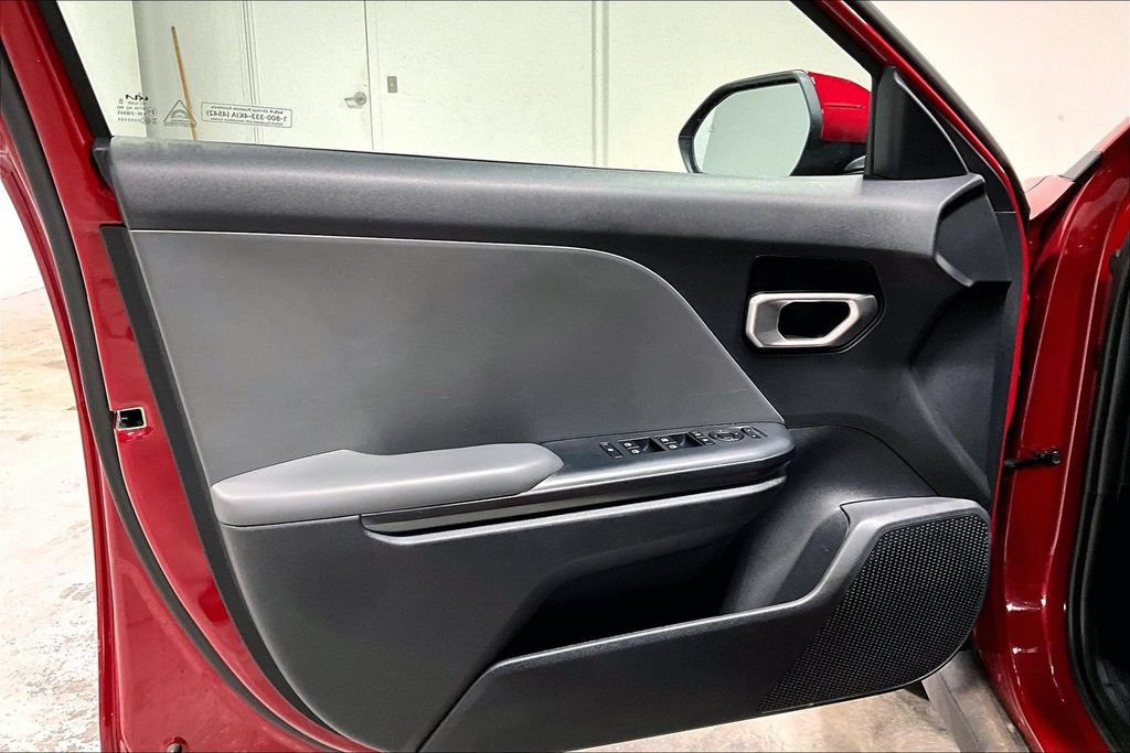 Used 2025 Kia K4 FWD image 21