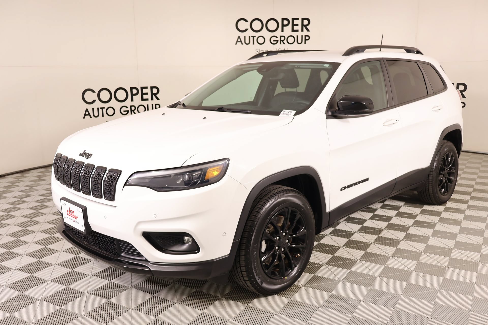 Used 2023 Jeep Cherokee Altitude Lux AWD/4WD image 11