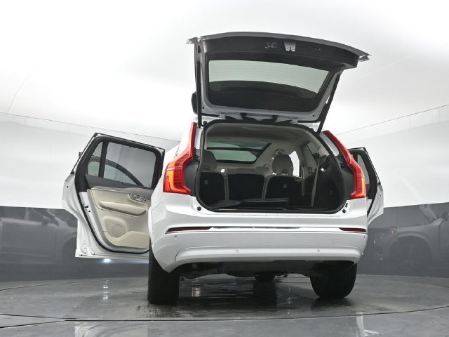 Used 2024 Volvo XC90 B6 Ultimate w/ Protection Package Premier AWD/4WD image 52