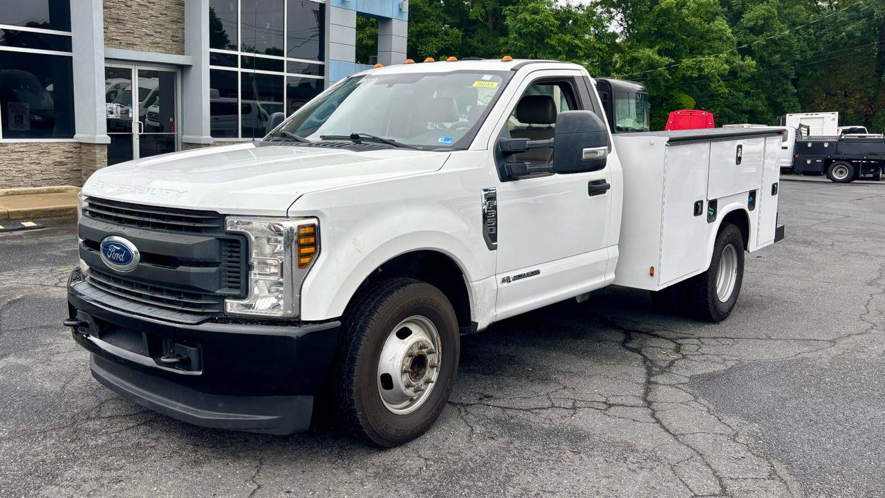 Used 2018 Ford F350 XL w/ Power Equipment Group RWD image 2