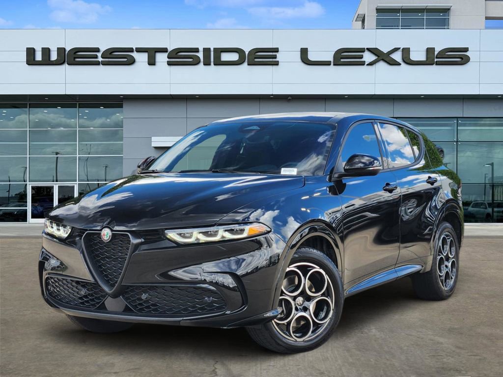 Used 2025 Alfa Romeo Tonale AWD/4WD image 1