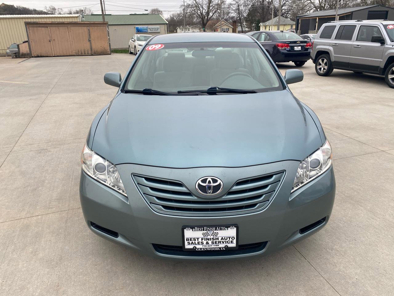 Used 2009 Toyota Camry XLE FWD image 3