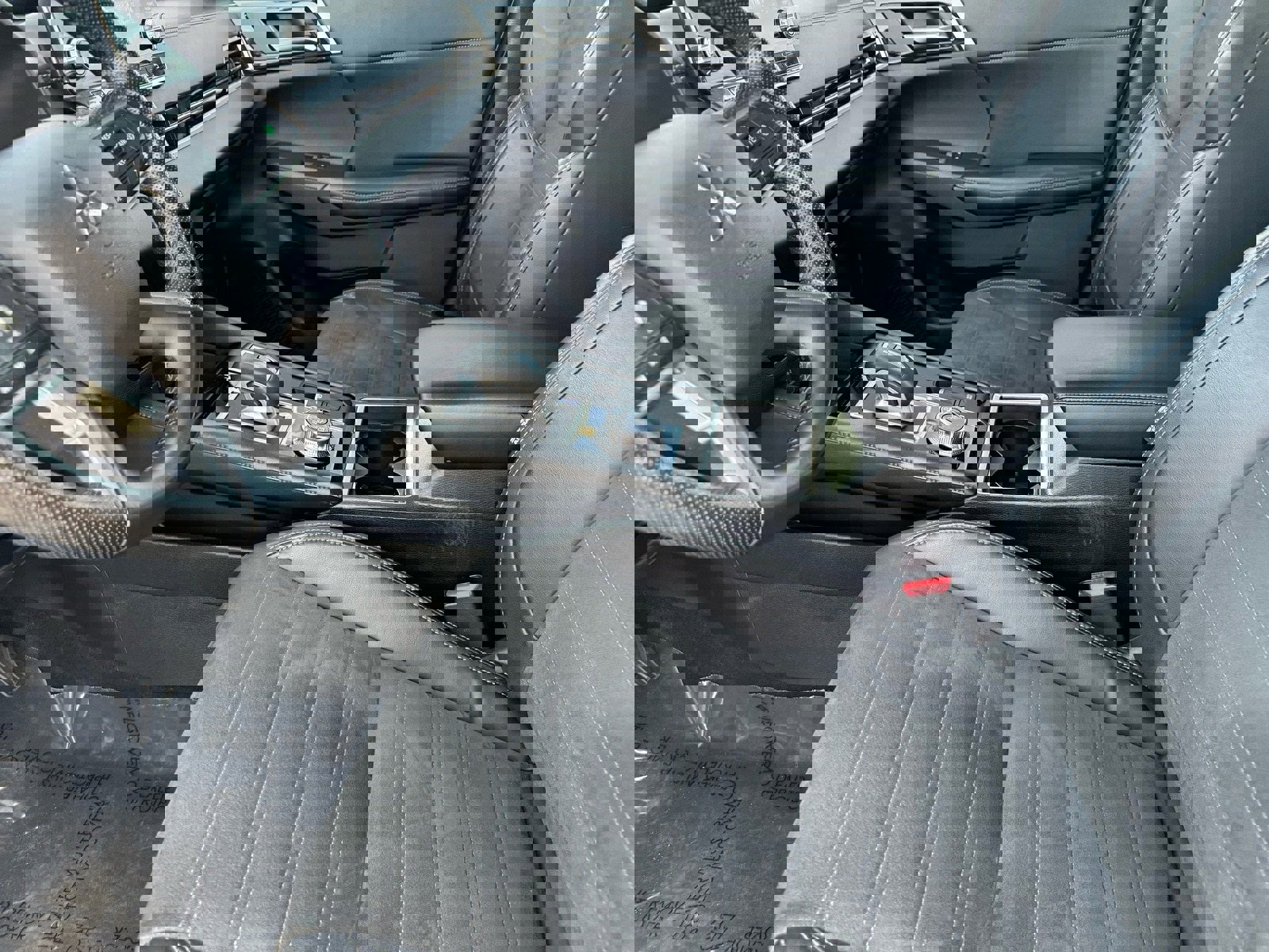 Used 2022 Mitsubishi Outlander SE image 17