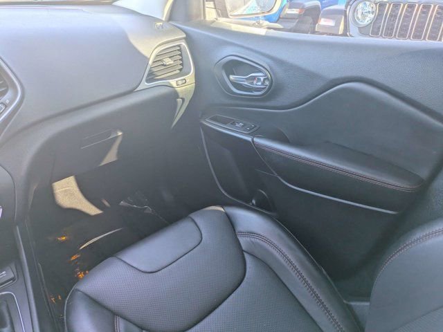 Used 2022 Jeep Cherokee Trailhawk w/ Premium Leather Package AWD/4WD image 14