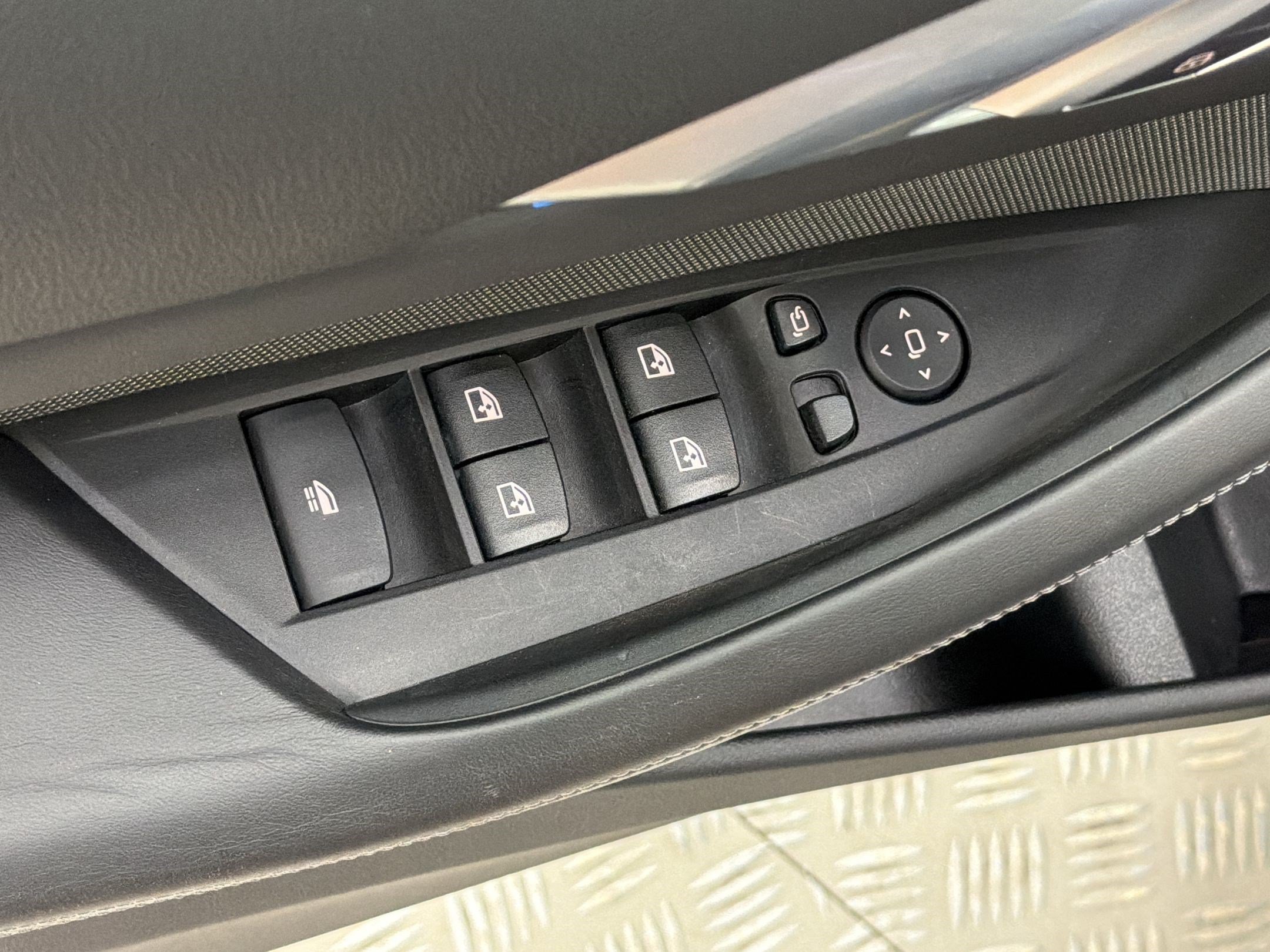 Certified 2024 BMW M4 xDrive Competition AWD/4WD image 15