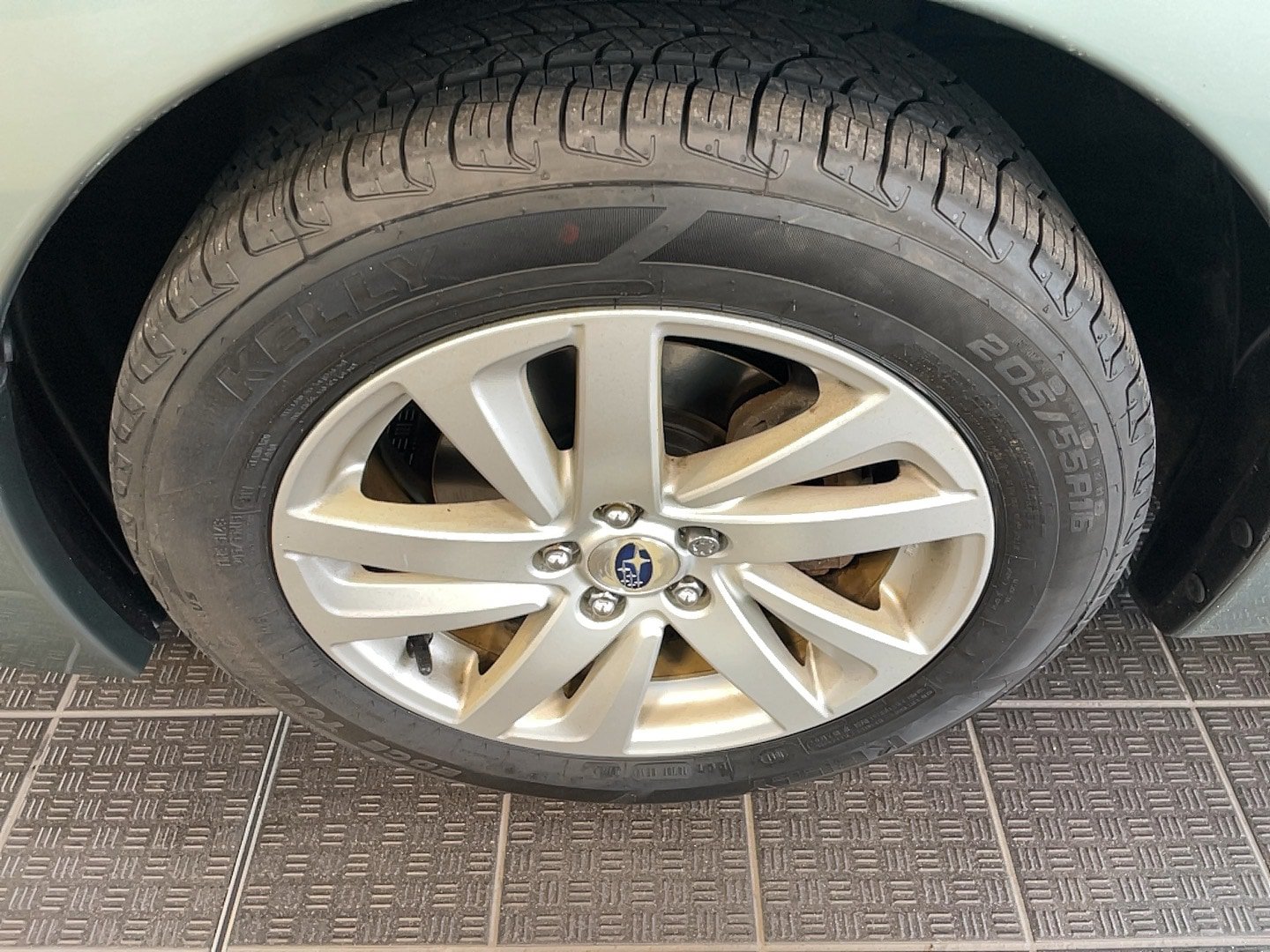 Used 2015 Subaru Impreza 2.0i Premium AWD/4WD image 4