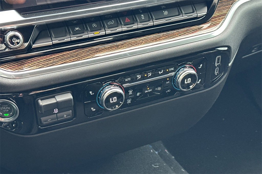 New 2025 GMC Sierra 1500 SLE image 17