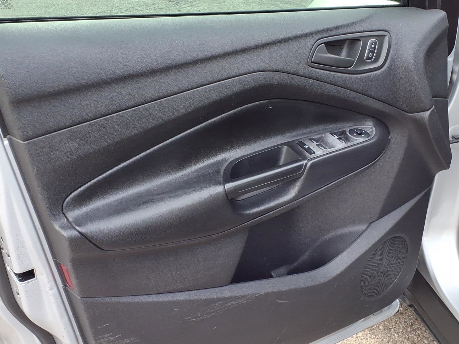 Used 2018 Ford Escape S image 8