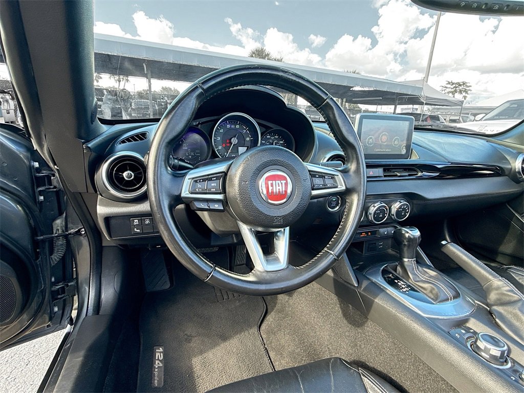 Used 2017 FIAT 124 Spider Lusso image 12