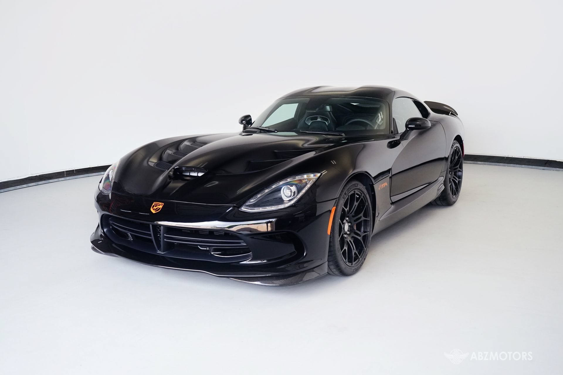 Used 2014 SRT Viper SRT-10 RWD image 2