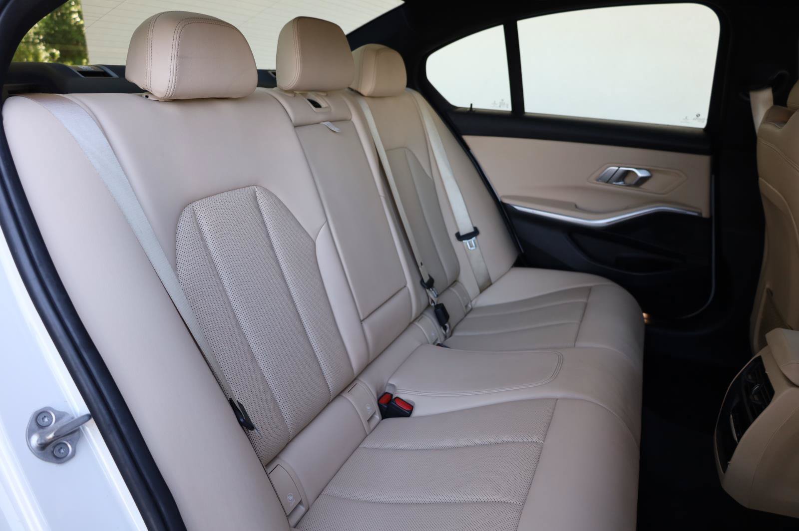 Used 2022 BMW 330i Sedan w/ Driving Assistance Package RWD image 30