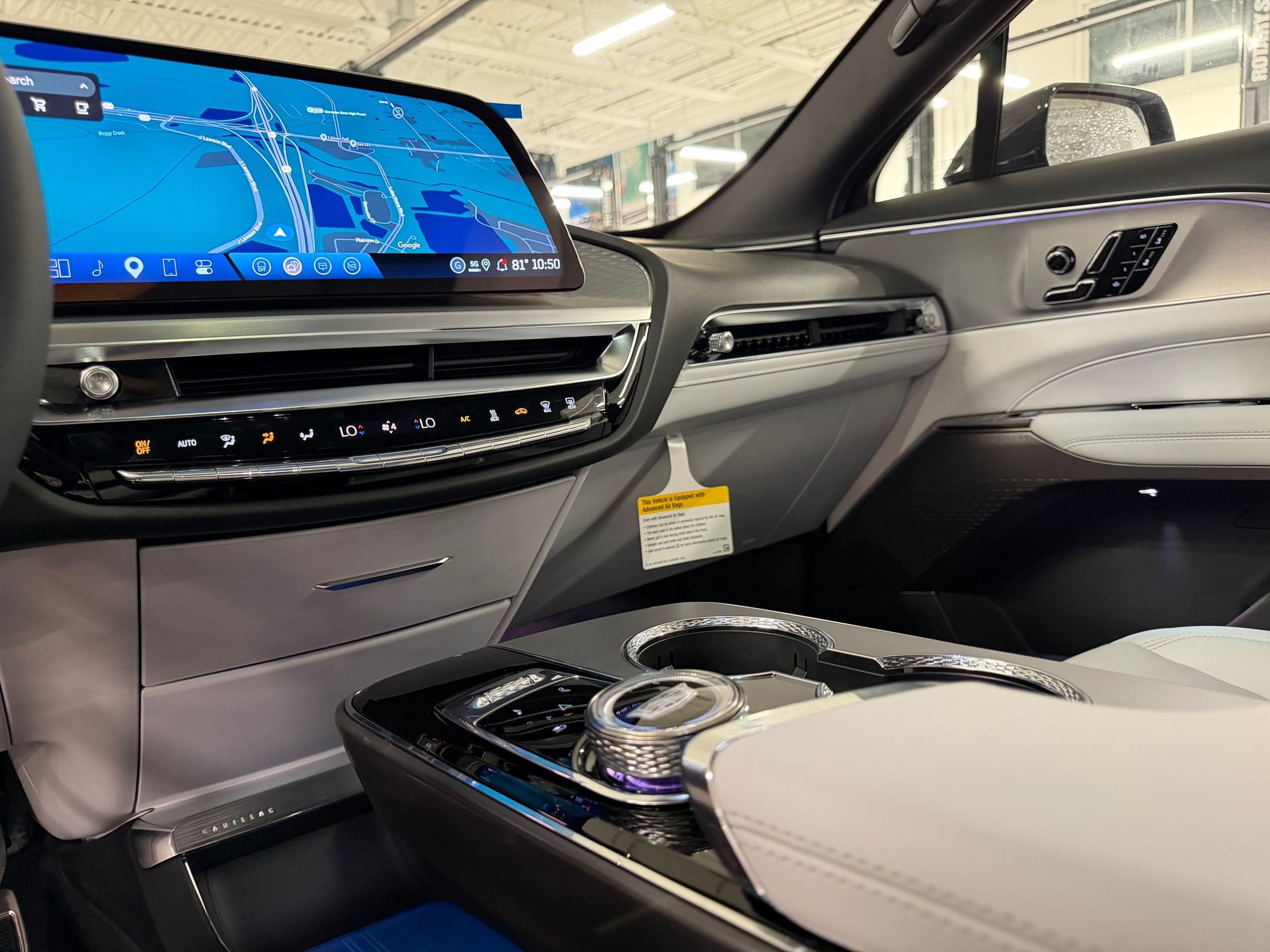 New 2027 Cadillac Lyriq Sport AWD/4WD image 36
