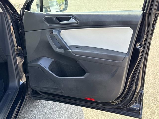 Used 2018 Volkswagen Tiguan SE image 8