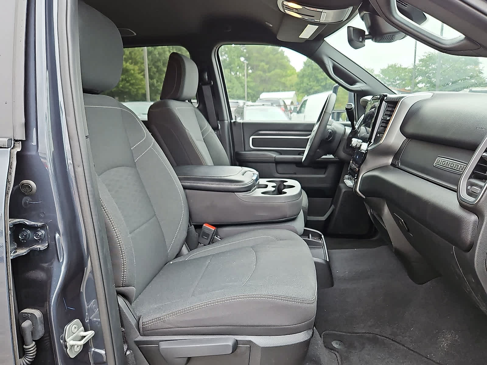 Used 2025 RAM 2500 Big Horn AWD/4WD image 33