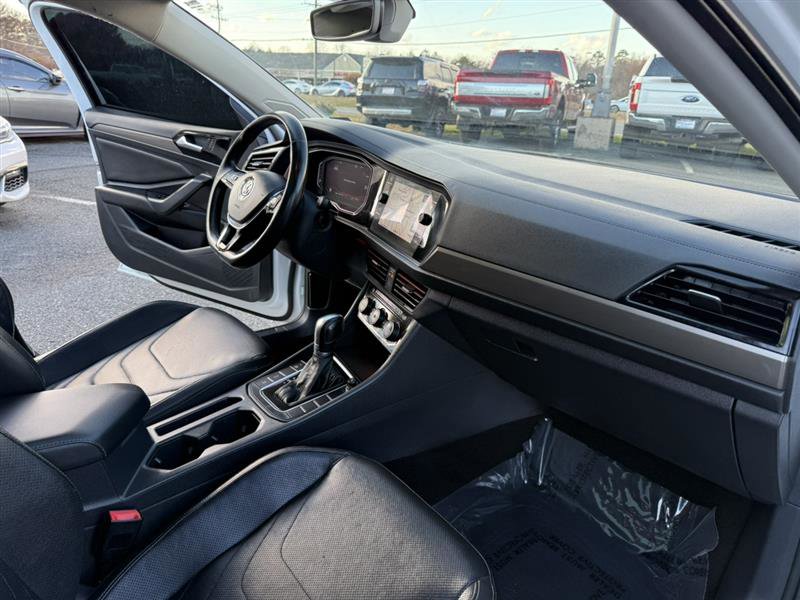 Used 2019 Volkswagen Jetta SEL Premium FWD image 14