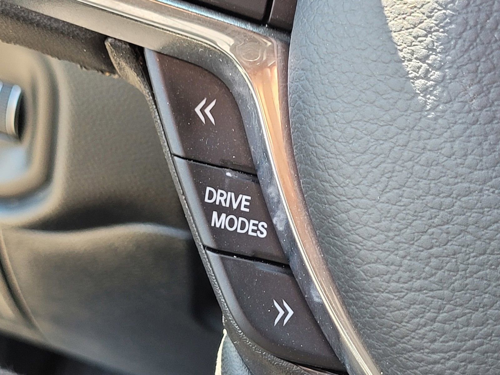 Used 2025 RAM 1500 Laramie image 26