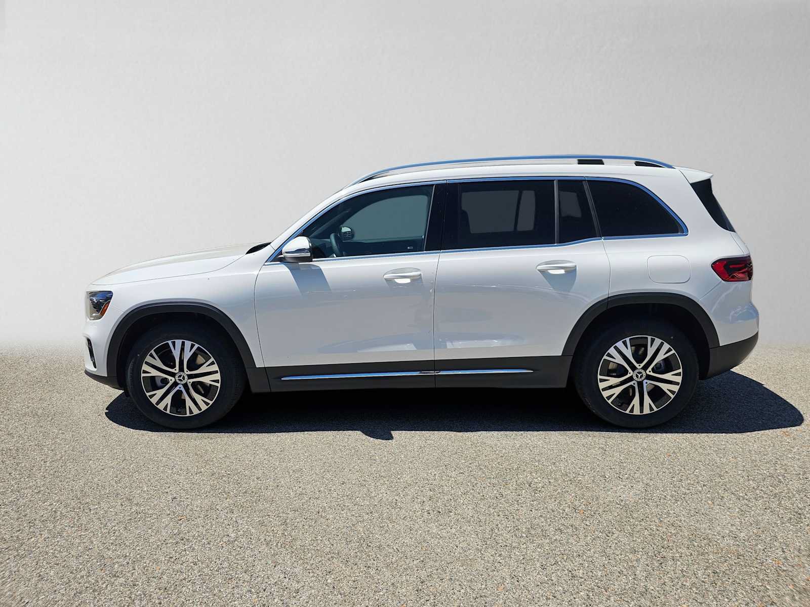 New 2026 Mercedes-Benz GLB 250 image 6