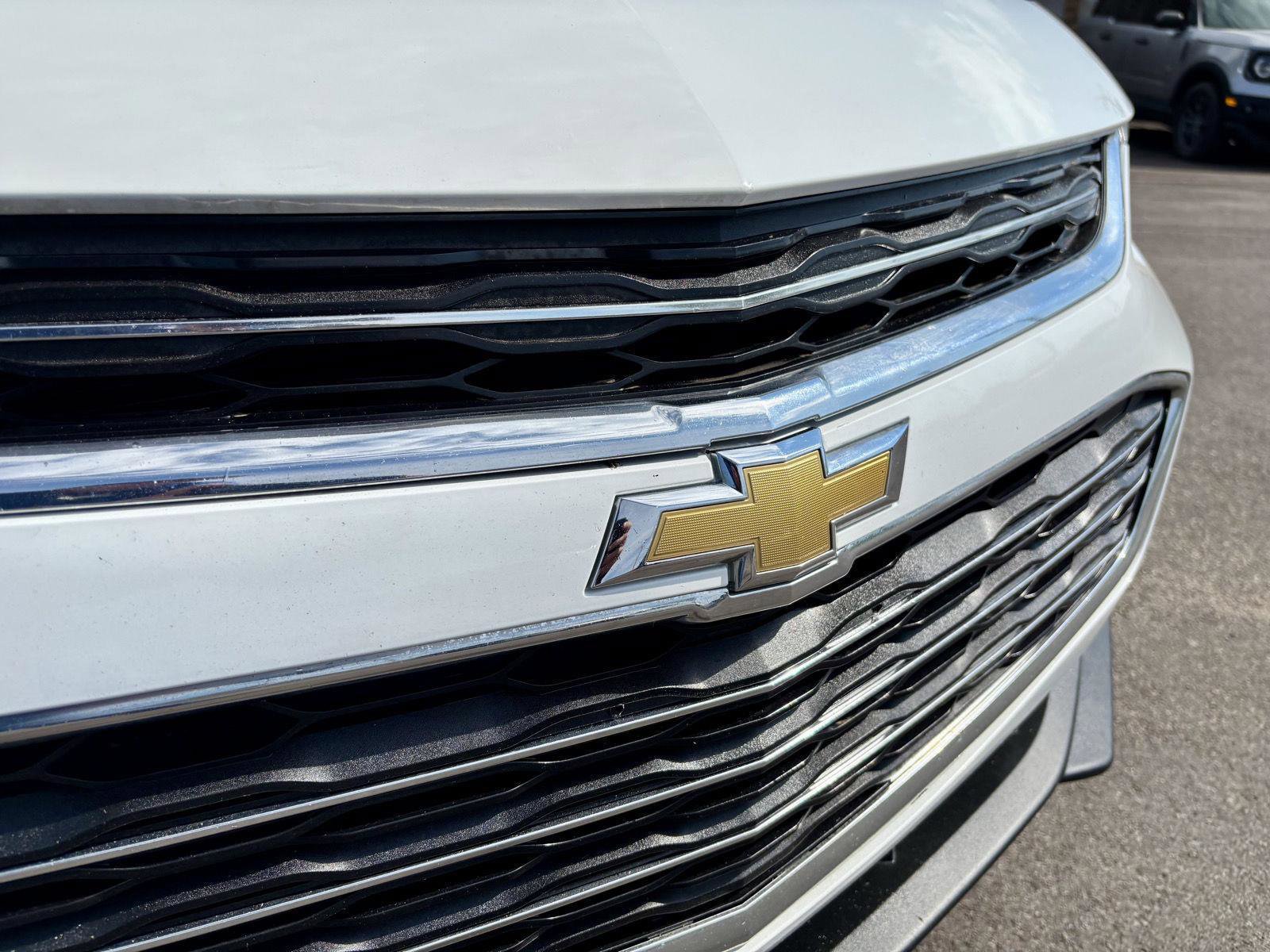 Used 2018 Chevrolet Malibu LT FWD image 32