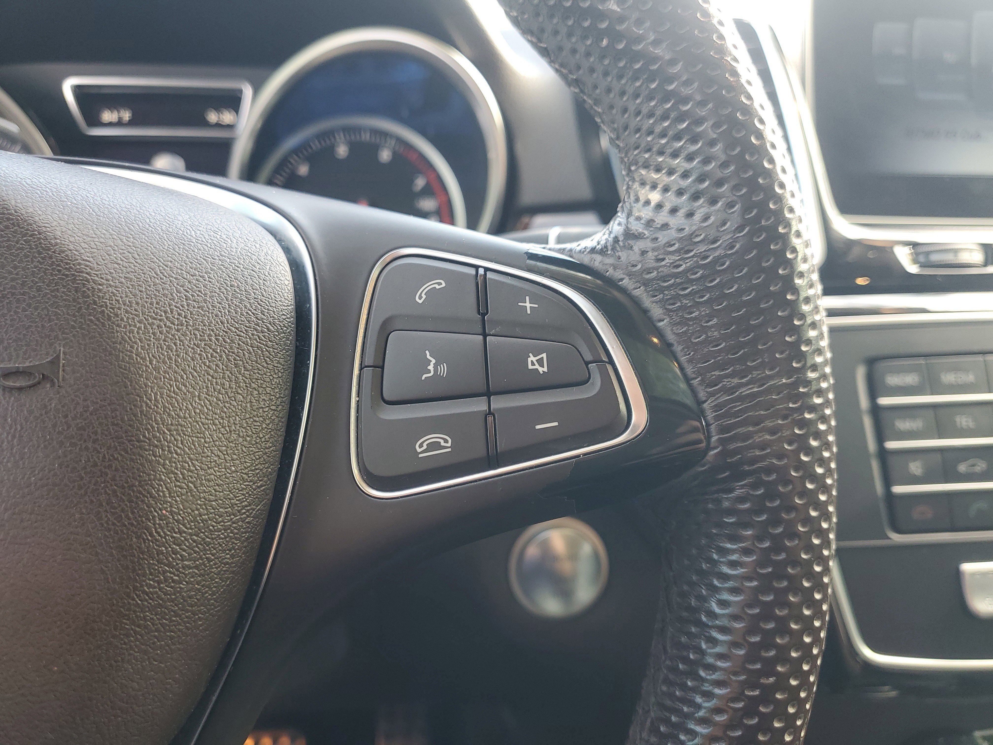 Used 2019 Mercedes-Benz GLE 400 4MATIC image 24