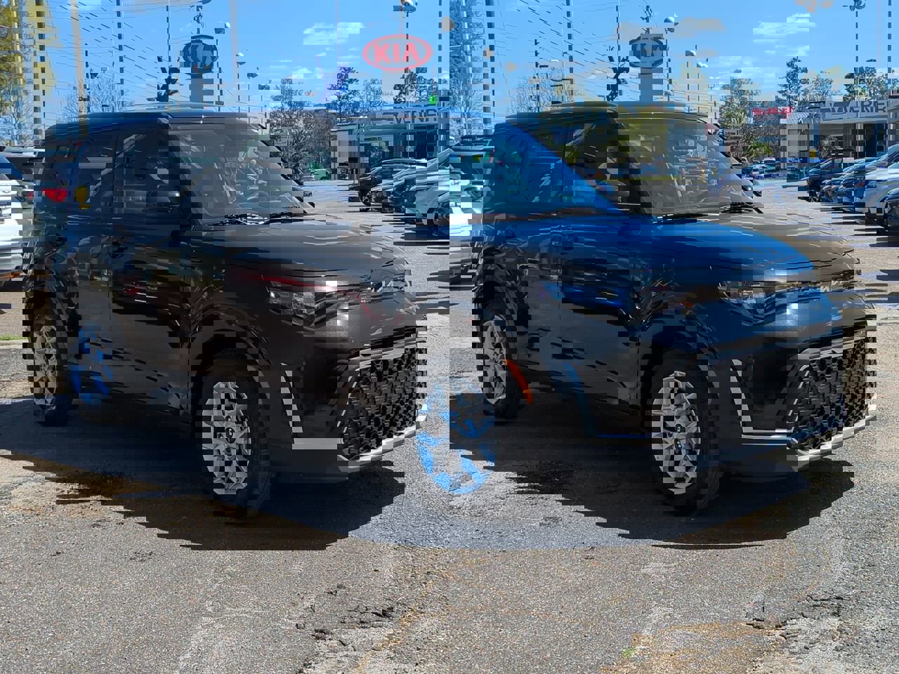 Certified 2025 Kia Soul LX image 3