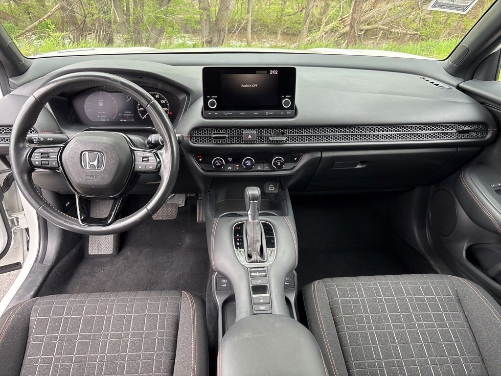 Used 2024 Honda HR-V Sport image 17