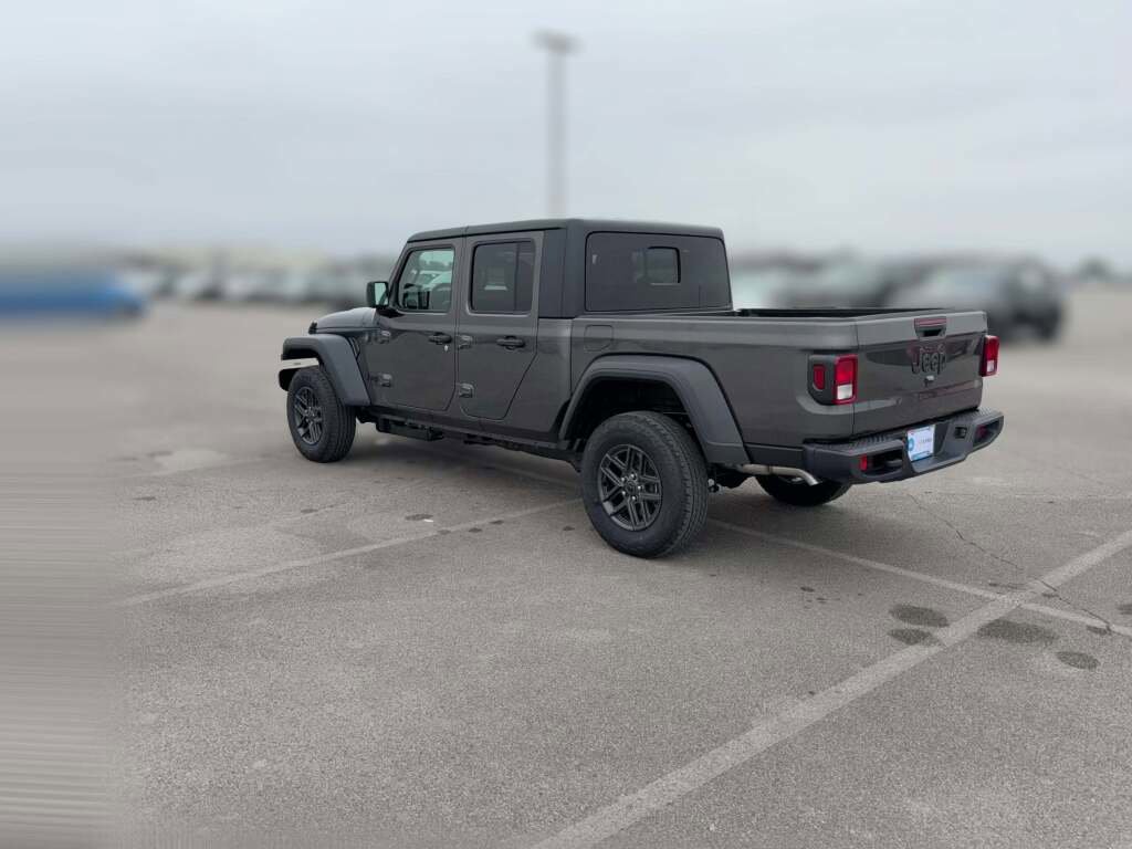 New 2026 Jeep Gladiator Sport image 8