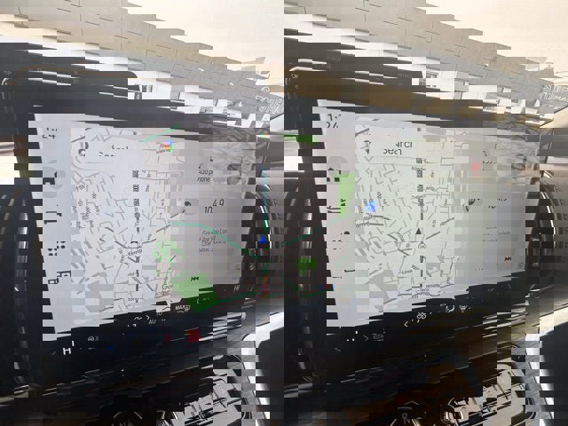 Used 2025 Ford Expedition Max Platinum image 17