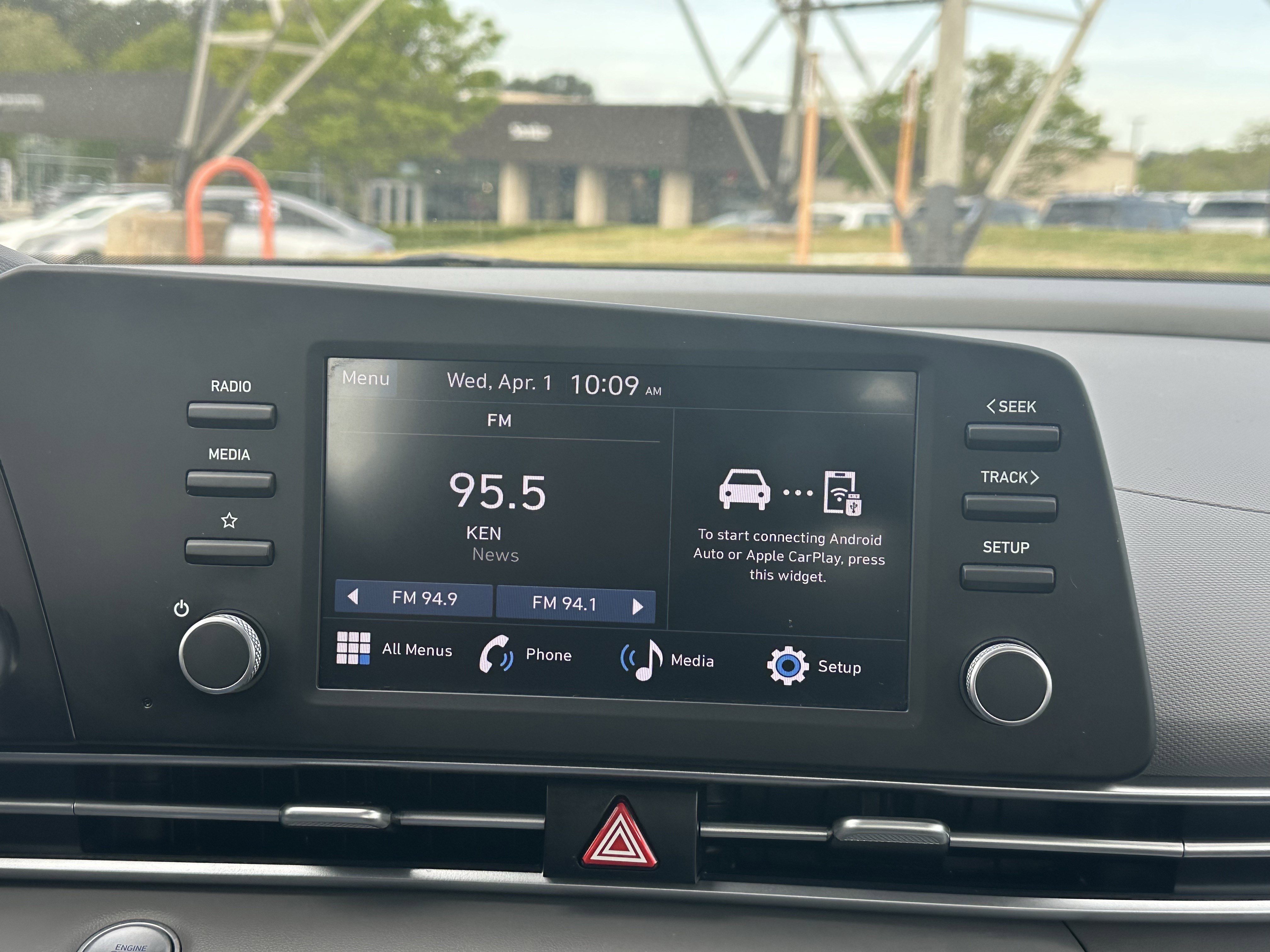 Used 2025 Hyundai Elantra Sport FWD image 28