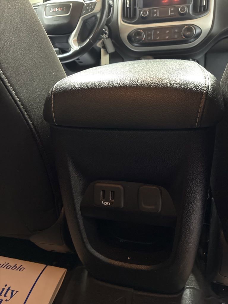 Used 2022 GMC Canyon Elevation image 24
