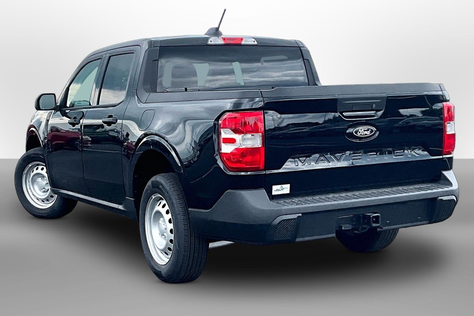 New 2026 Ford Maverick XL w/ Equipment Group 101A AWD/4WD image 3
