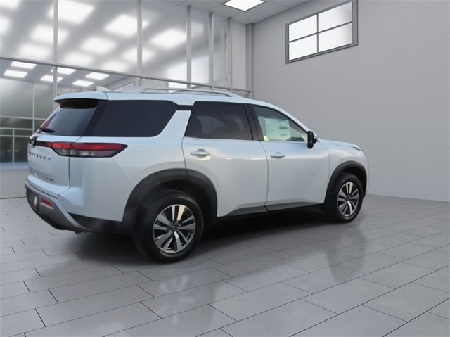 New 2025 Nissan Pathfinder SL image 8