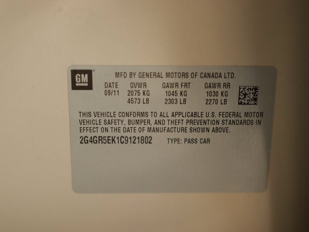 Used 2012 Buick Regal Leather FWD image 30