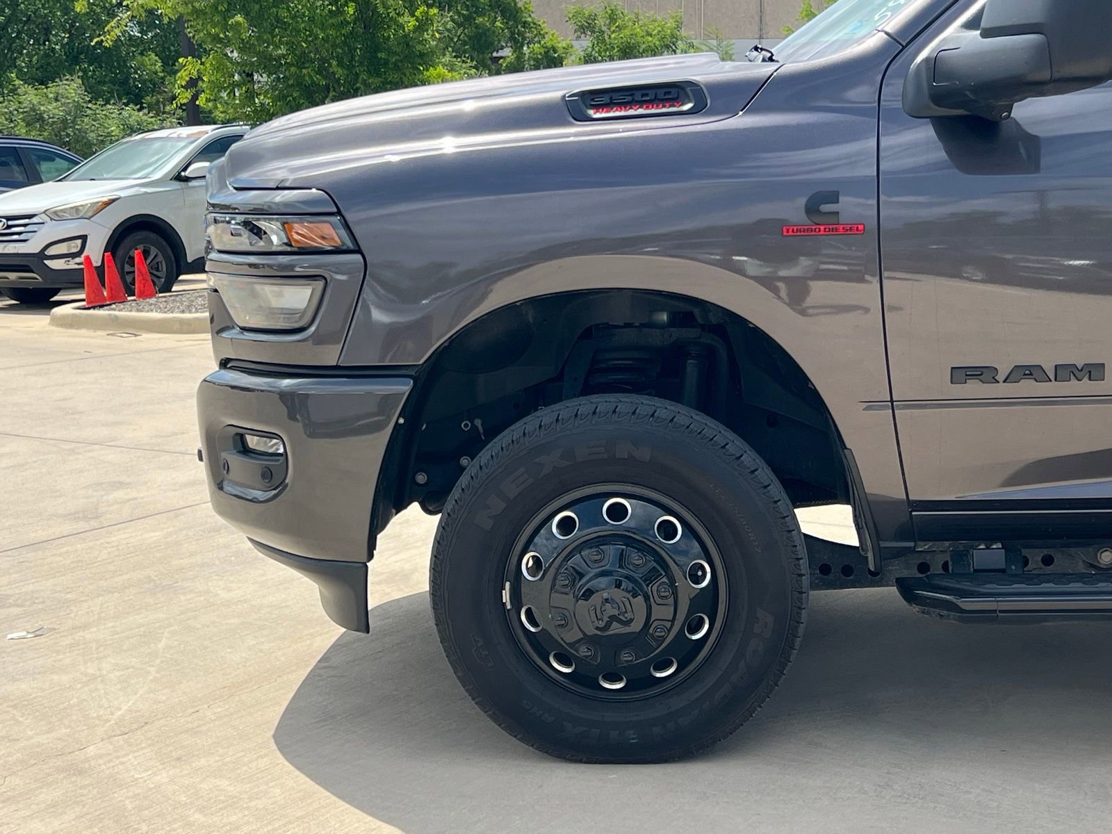 Used 2025 RAM 3500 Lone Star image 9