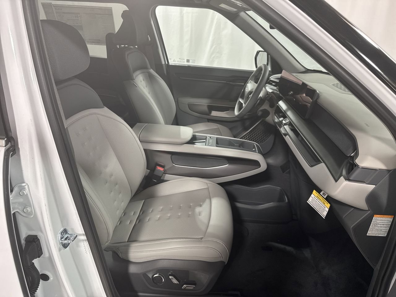 New 2026 Kia EV9 Wind image 32