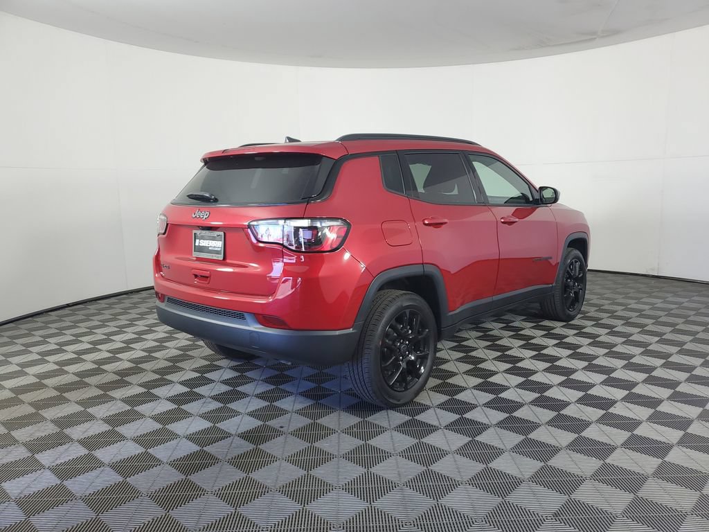 New 2026 Jeep Compass Latitude AWD/4WD image 4