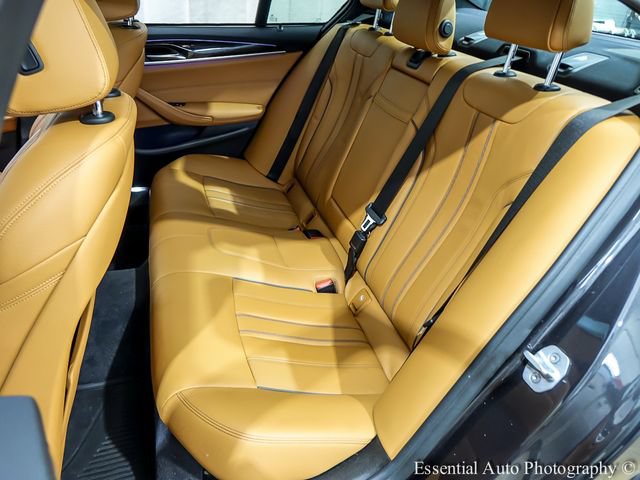 Used 2019 BMW 530e xDrive w/ Premium Package AWD/4WD image 11