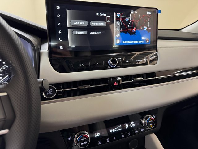 New 2025 Mitsubishi Outlander SE image 14