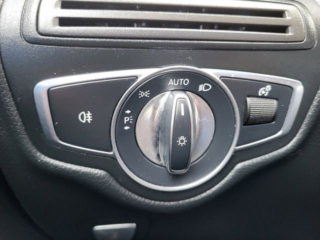 Used 2017 Mercedes-Benz GLC 300 4MATIC image 29