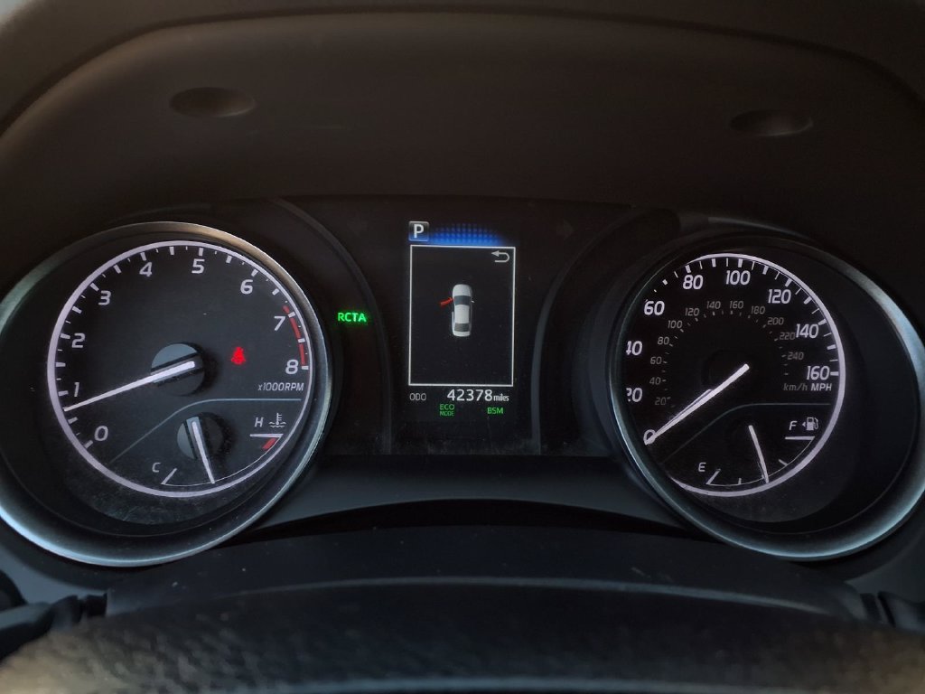 Used 2024 Toyota Camry SE FWD image 14
