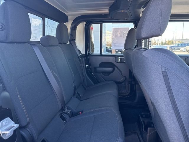 Used 2024 Jeep Gladiator Sport image 26