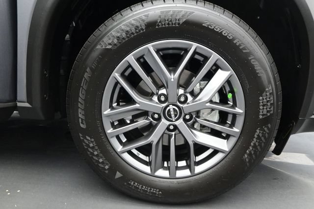 Used 2026 Nissan Rogue S FWD image 16