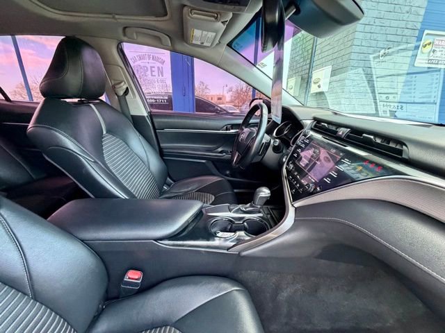 Used 2018 Toyota Camry SE w/ Audio Package FWD image 18