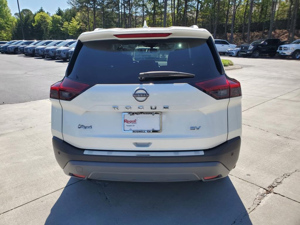 Certified 2023 Nissan Rogue SV w/ SV Premium B Package FWD image 5