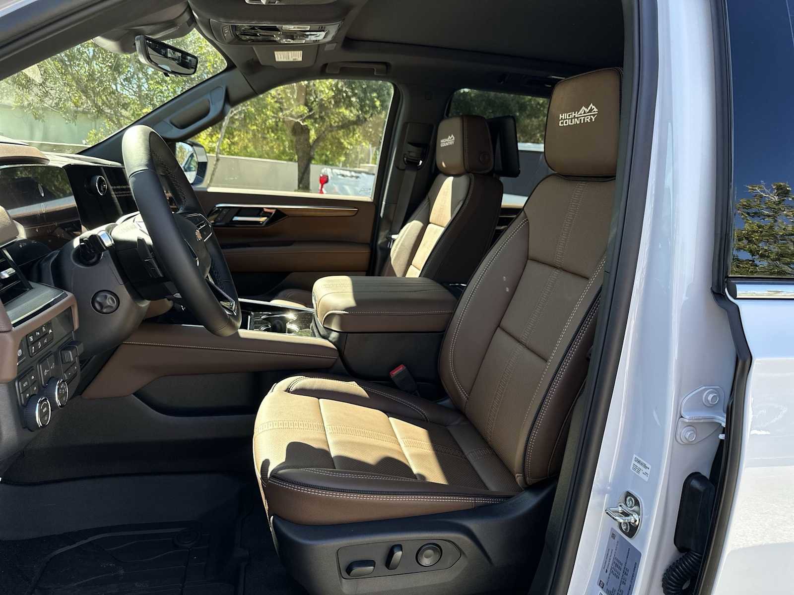 New 2026 Chevrolet Tahoe High Country image 2