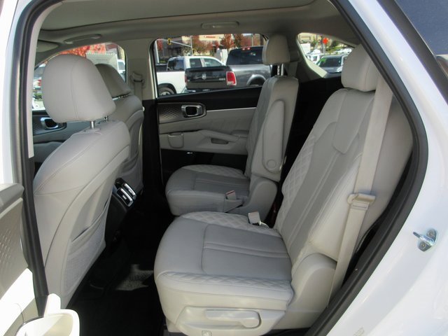 Used 2022 Kia Sorento SX image 26