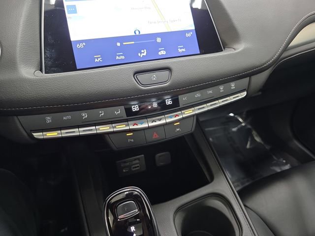 Certified 2023 Cadillac XT4 Premium Luxury AWD/4WD image 21