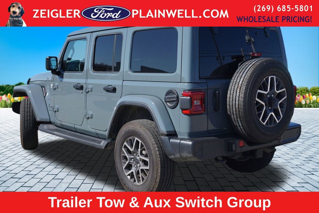 Used 2024 Jeep Wrangler Sahara w/ Technology Group image 3