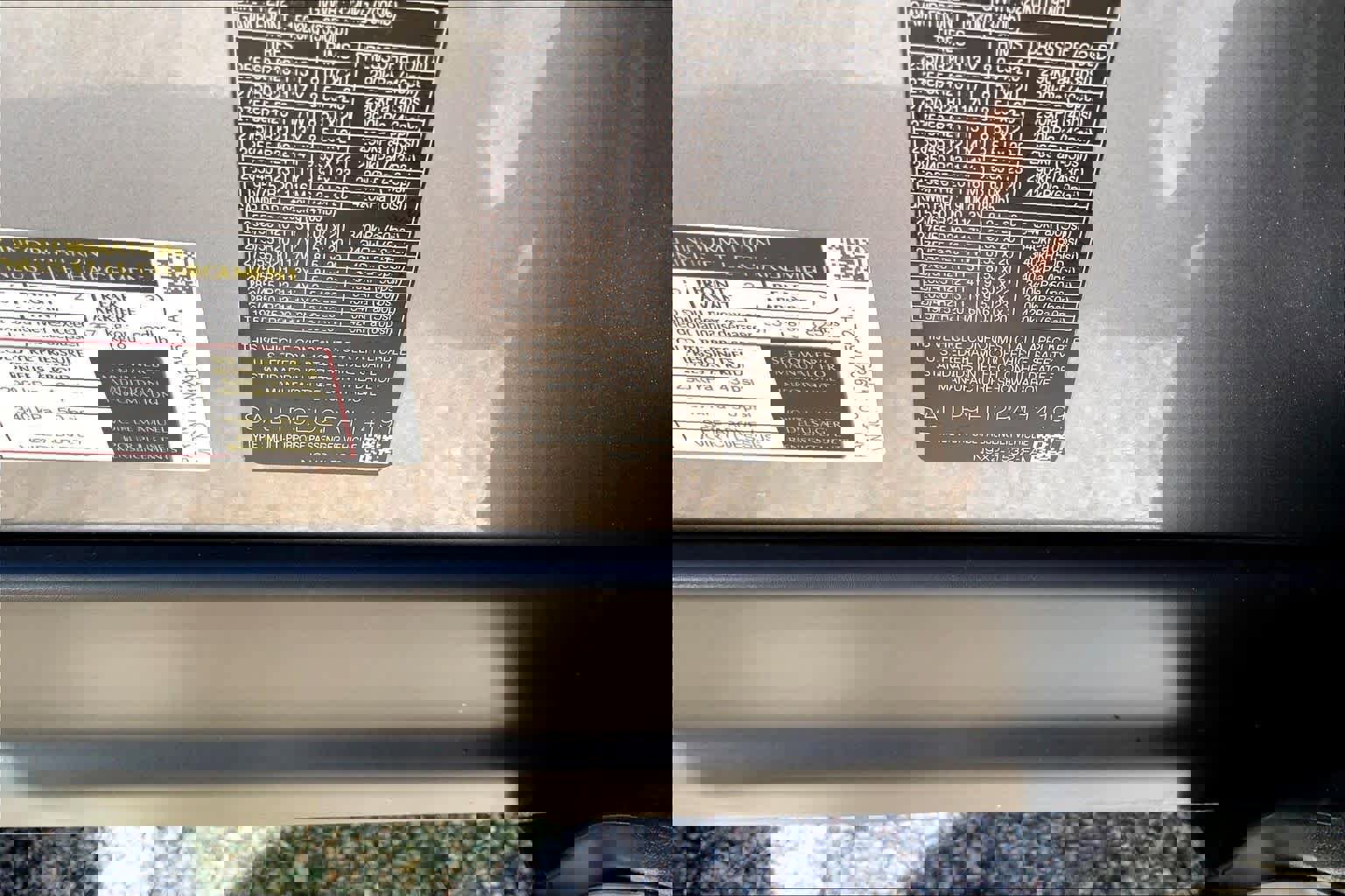 Used 2023 Land Rover Range Rover Sport SE AWD/4WD image 31